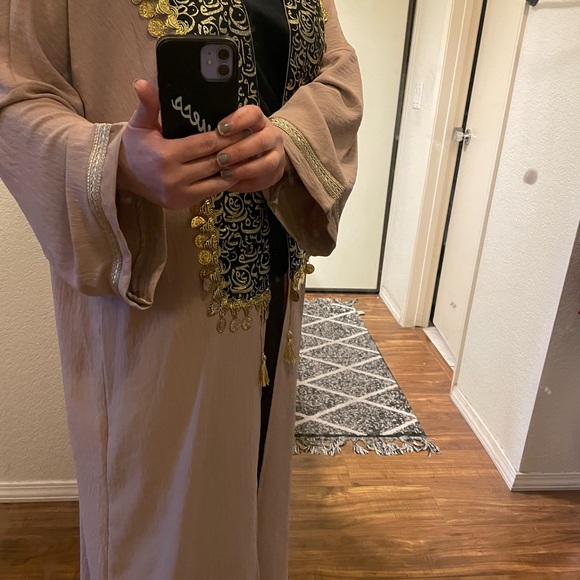 Free size Dubai abaya . Fits 6-8 - Picture 9 of 11